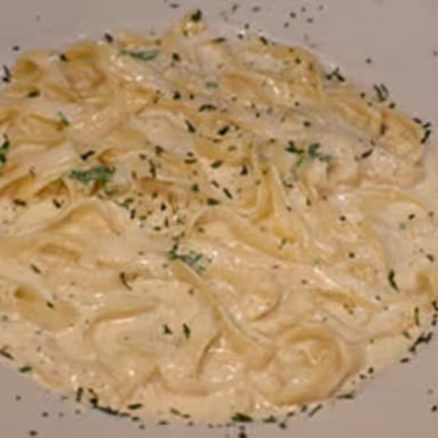 Kids Fettuccine Alfredo.