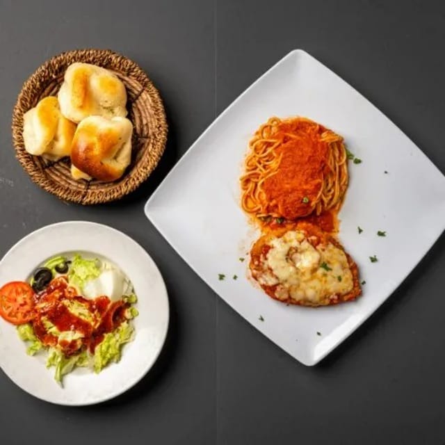 Chicken Parmigiana Lunch Portion.