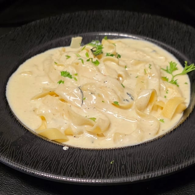 Fettuccine Alfredo.